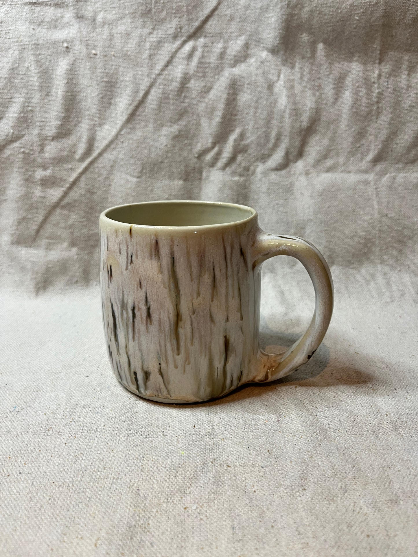 F&F mug: floral black cat (10oz)