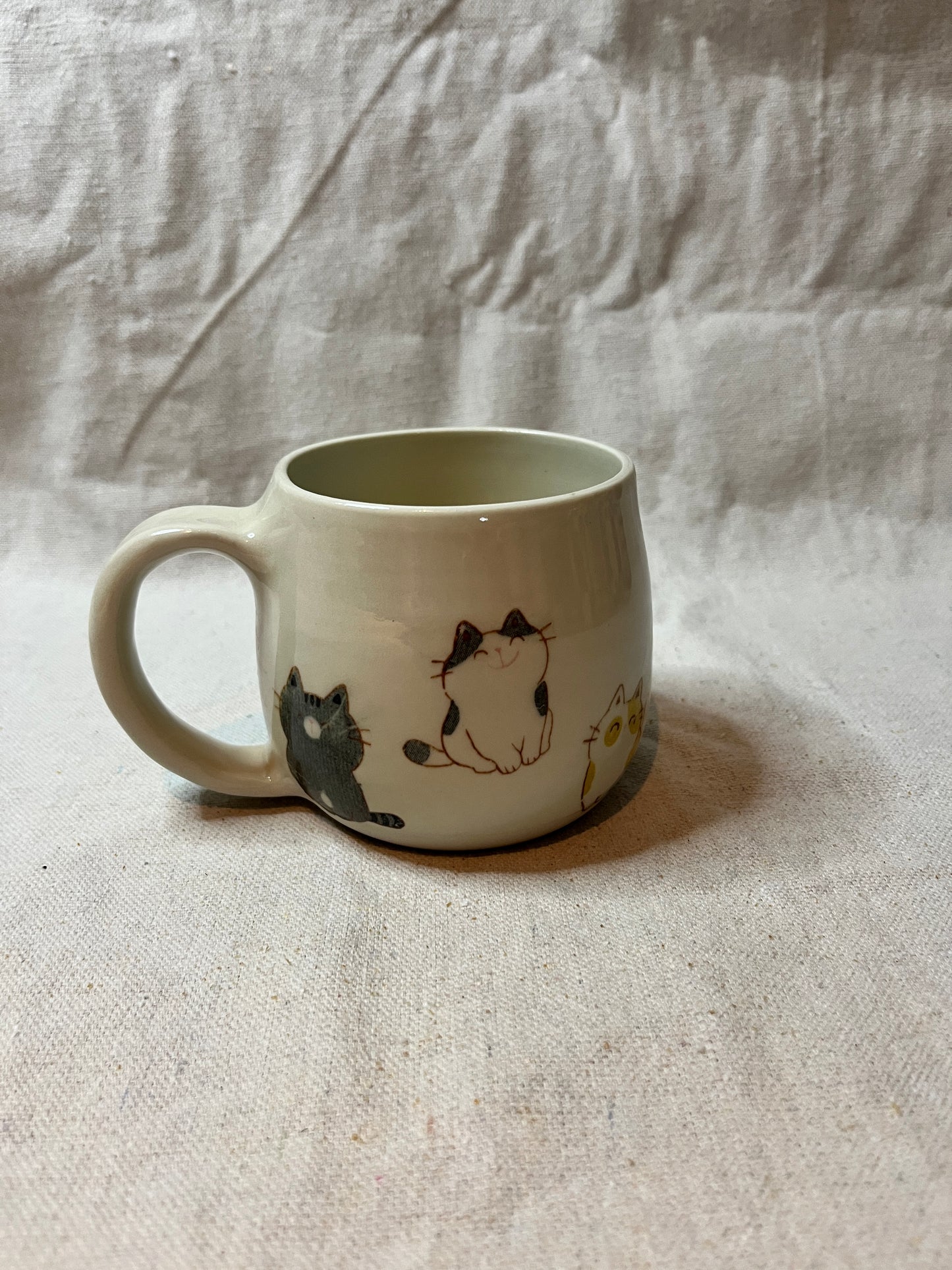 F&F mug: cartoon kitties (10oz)