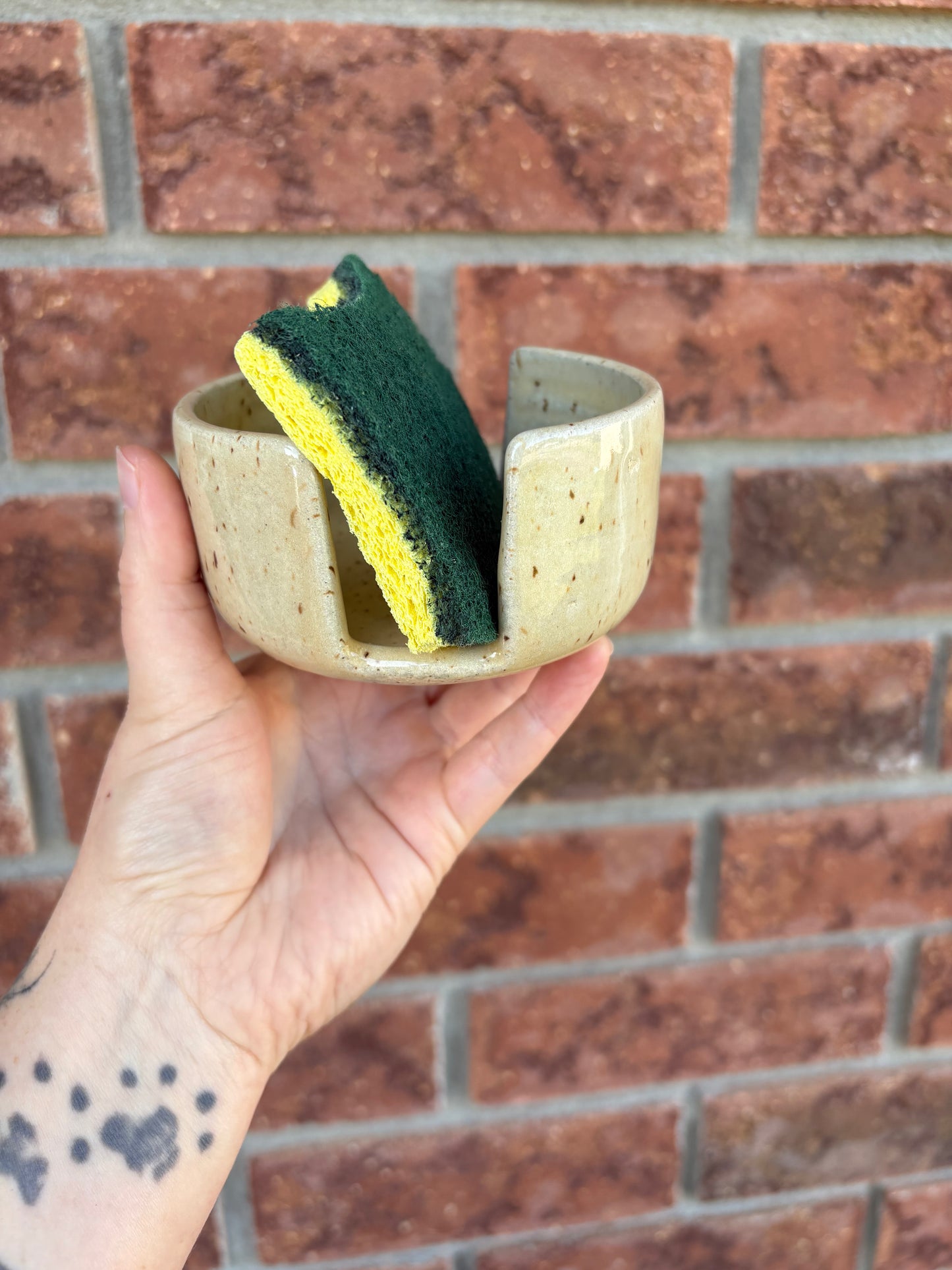 cream sponge holder