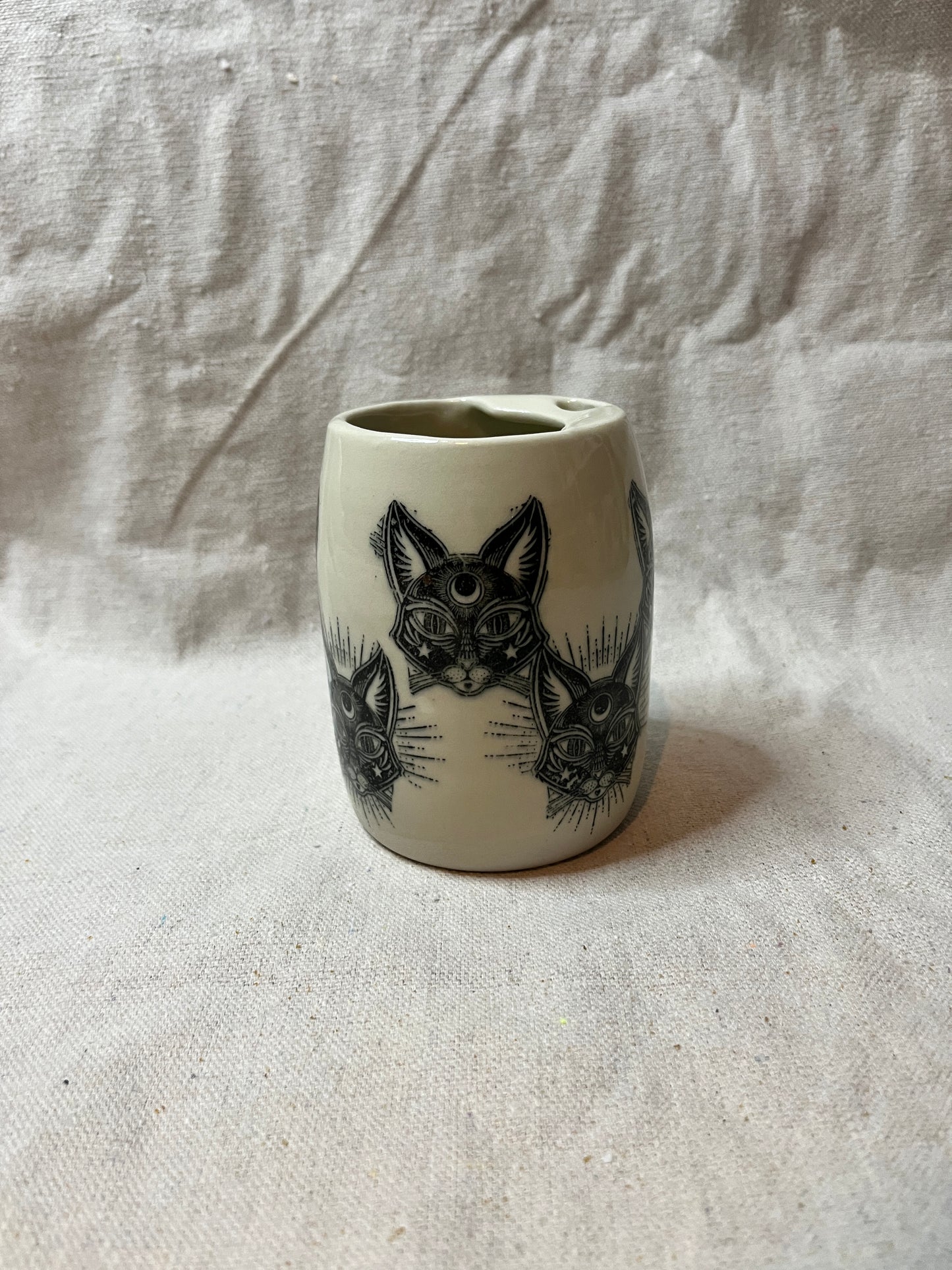 F&F mug: mystic kitty lil' sipper (8ish oz)